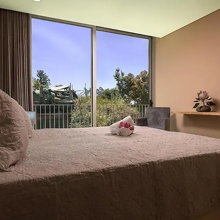 Da Silva Arco da Calheta